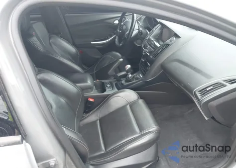 2014 Ford Focus z USA, uszkodzony, nr VIN 1FADP3L93EL405113